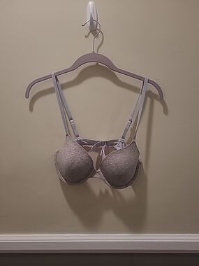 Victorias Secret PINK Gray Underwire Wear Anywhere Stretch Push Up Bra Size 36B